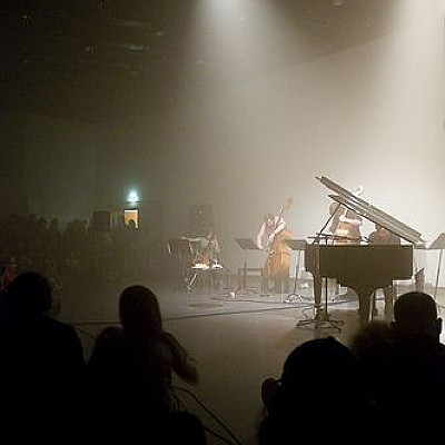 Henie Onstad HOK 09