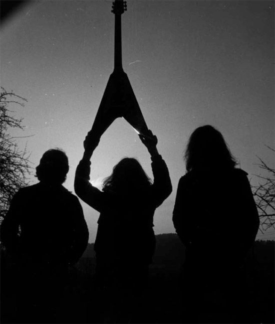 HELLHAMMER/CELTIC FROST Photo History Book Announced