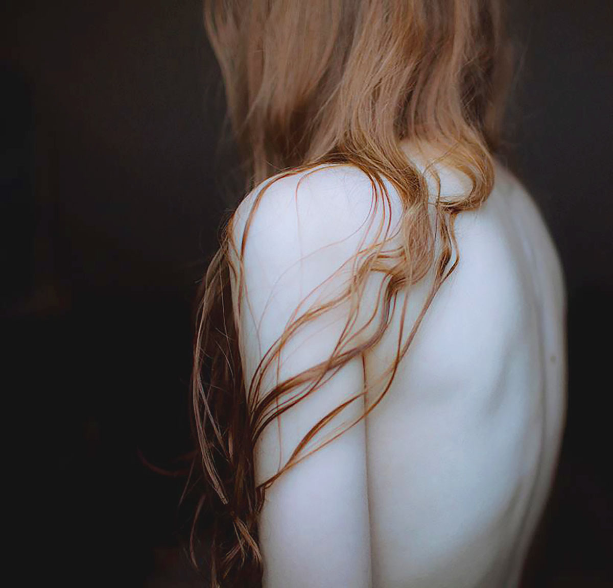 Laura Makabresku: photography & fairy tales