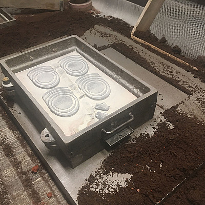 O))) belt buckle production, Czech February 2019