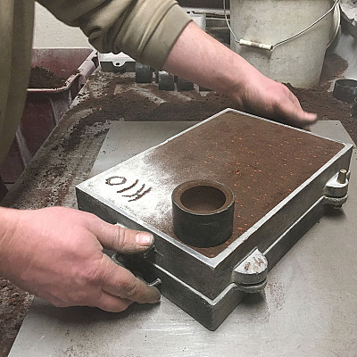 O))) belt buckle production, Czech February 2019